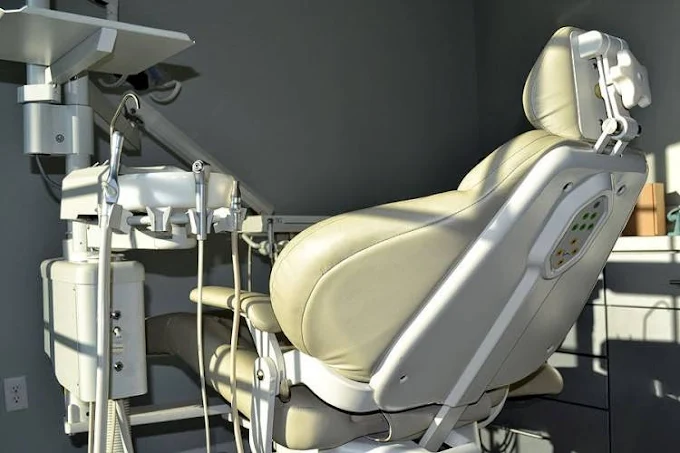 Cosmetic dentist in Agoura Hills